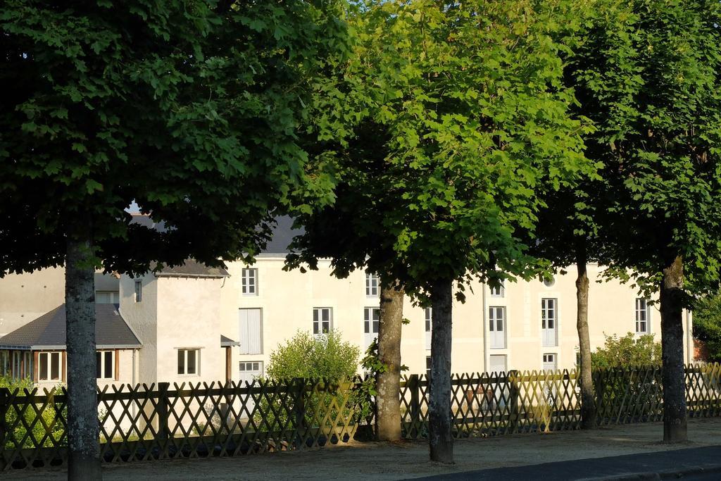 Gite Des Grands Moulins De Bauge 외부 사진